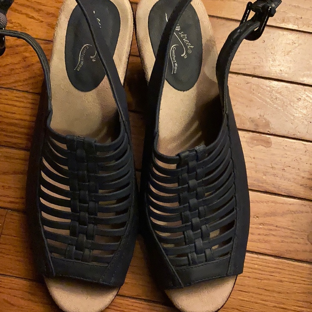 Easy Street Shoes.